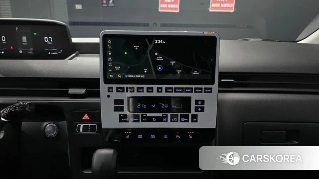 Hyundai Staria 2025 Белый из Кореи, фото 4