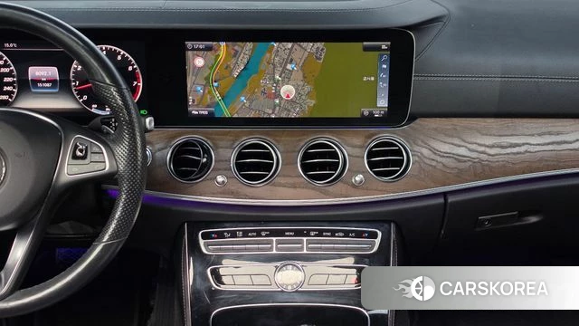 Mercedes-Benz E-Class W213 2018 Черный из Кореи, фото 4