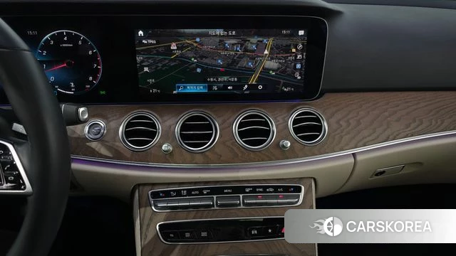 Mercedes-Benz E-Class W213 2023 Белый из Кореи, фото 4