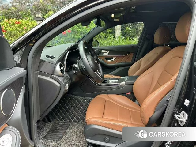 Mercedes-Benz GLC 2021 Черный из Китая, фото 4