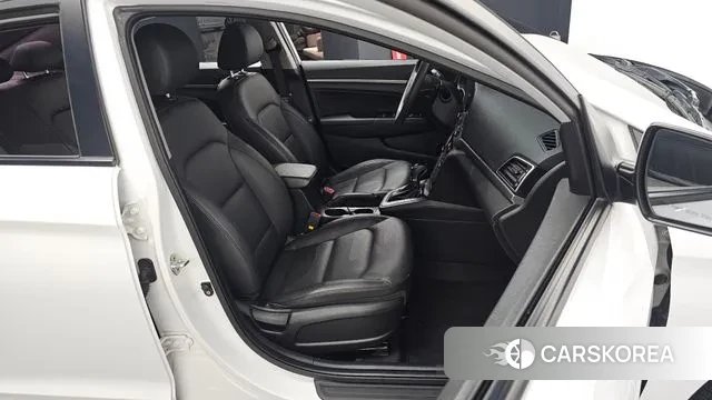 Hyundai Avante AD 2018 Белый из Кореи, фото 4