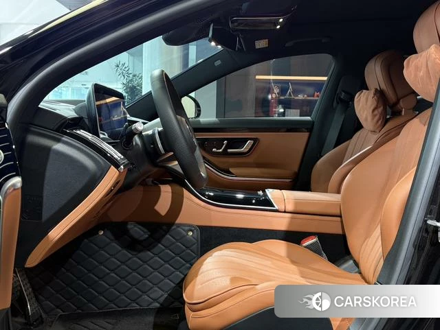 Mercedes-Benz S-Class 2025 Черный из Китая, фото 4