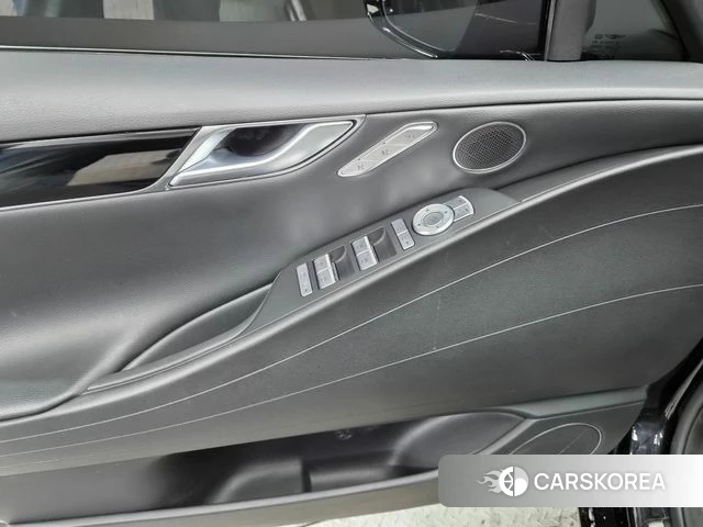 Genesis G80 (RG3) 2022 Черный из Кореи, фото 4