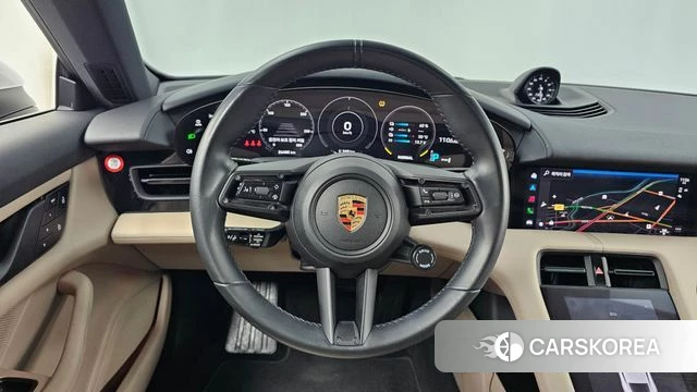 Porsche Taycan 2023 Белый из Кореи, фото 4
