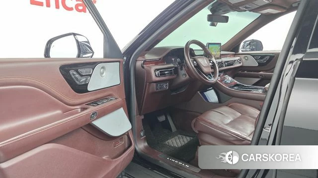 Lincoln Aviator 2nd generation 2021 Черный из Кореи, фото 4