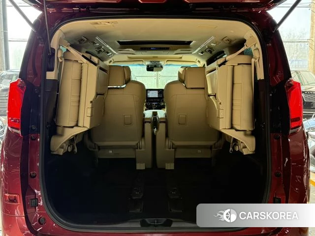 Toyota Alphard 2022 Красный из Китая, фото 4