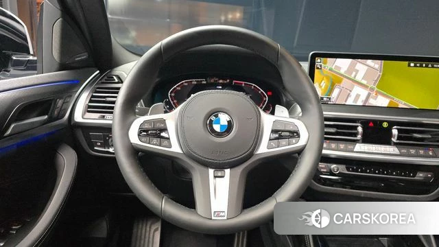 BMW X4 (G02) 2025 Светло-серебряный цвет из Кореи, фото 4