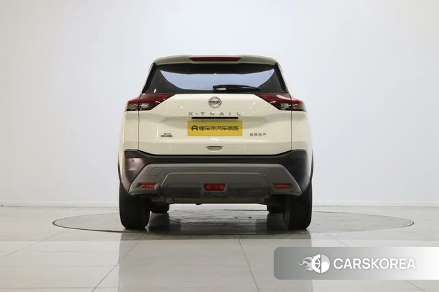 Nissan X-Trail 2023 Белый из Китая, фото 4