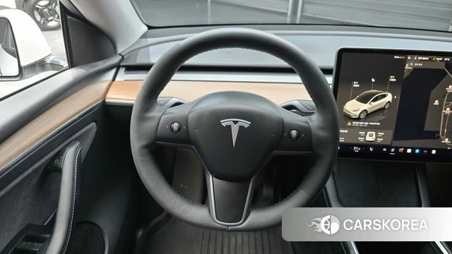 Tesla Model Y 2023 Белый из Кореи, фото 4