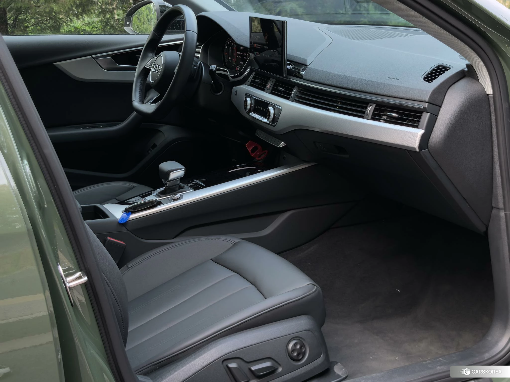 Audi A4L 2022 Зеленый из Китая, фото 4