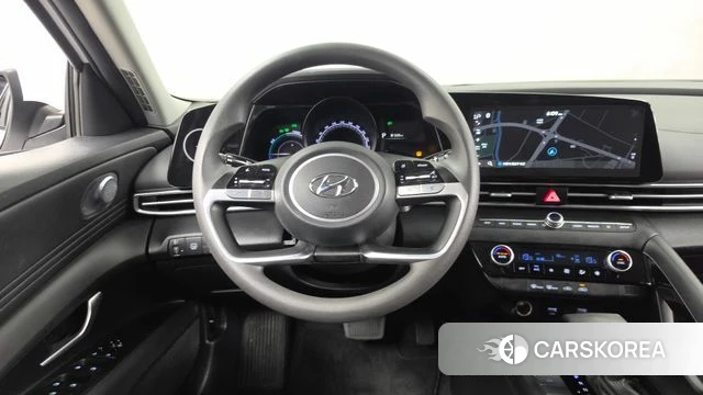 Hyundai Avante Hybrid (CN7) 2022 Белый из Кореи, фото 4