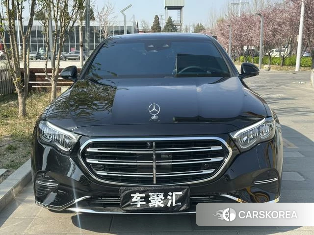 Mercedes-Benz E-Class 2025 Черный из Китая, фото 4
