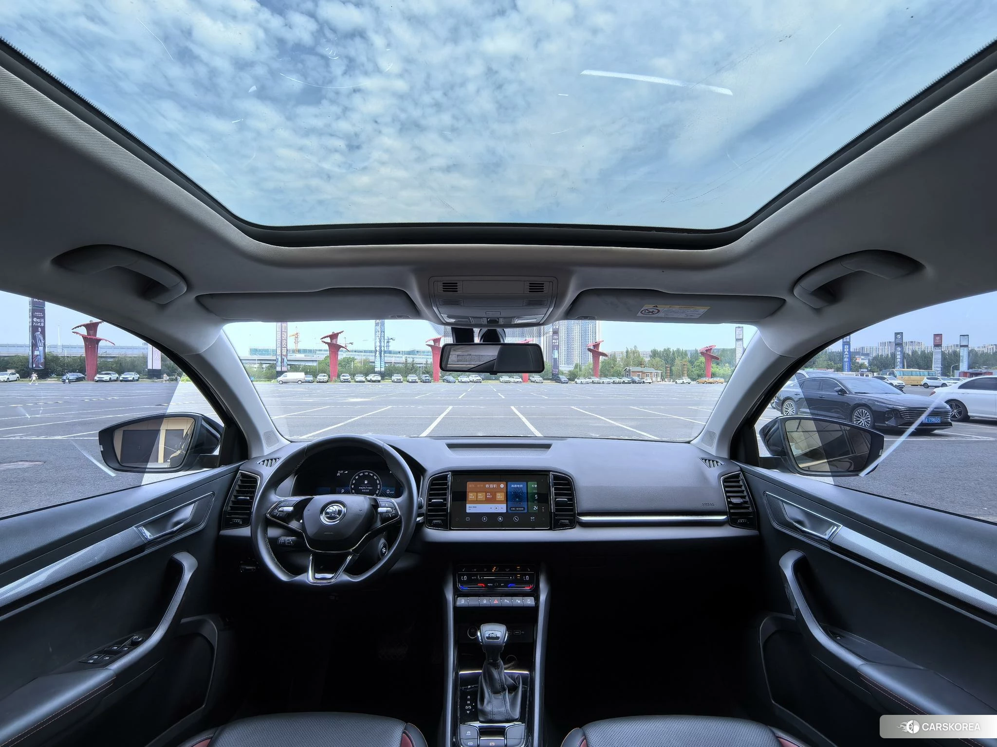 Skoda Karoq 2022 Черный из Китая, фото 4