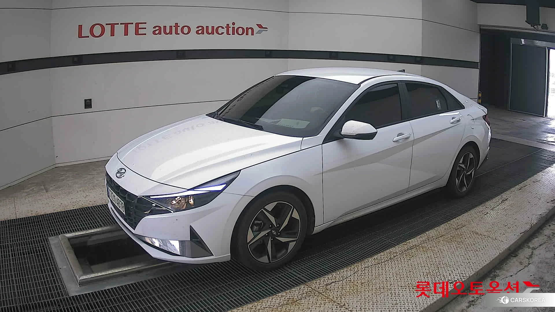 Hyundai Avante 2023 Atlas White из Кореи, фото 4