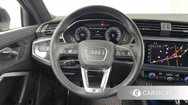 Audi Q3 (F3) 2024 Серый из Кореи, фото 4