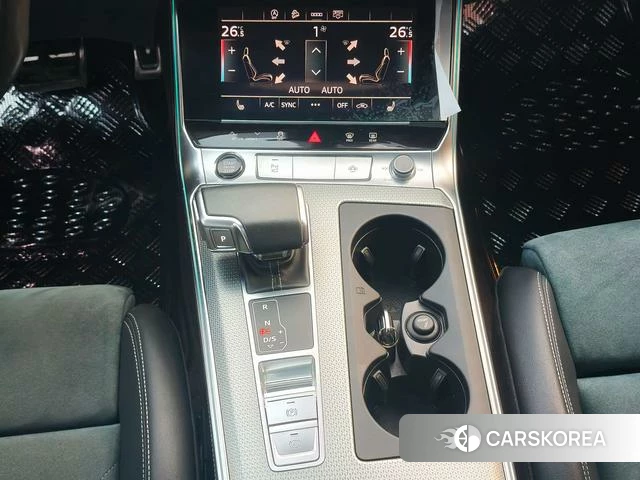 Audi A6 2021 Черный из Китая, фото 4