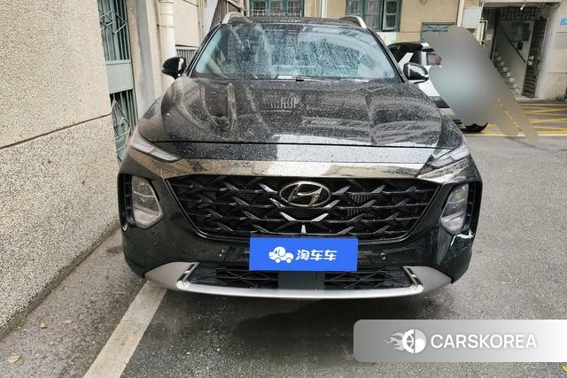 Hyundai Santa Fe 2023 Черный из Китая, фото 4