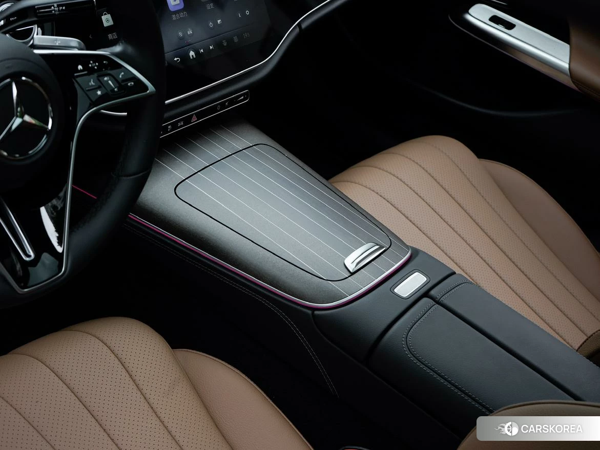 Mercedes-Benz E-Class 2024 Черный из Китая, фото 4