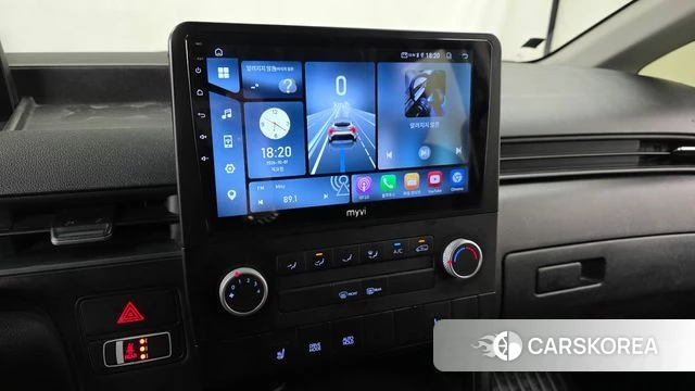 Hyundai Staria 2023 Белый из Кореи, фото 4