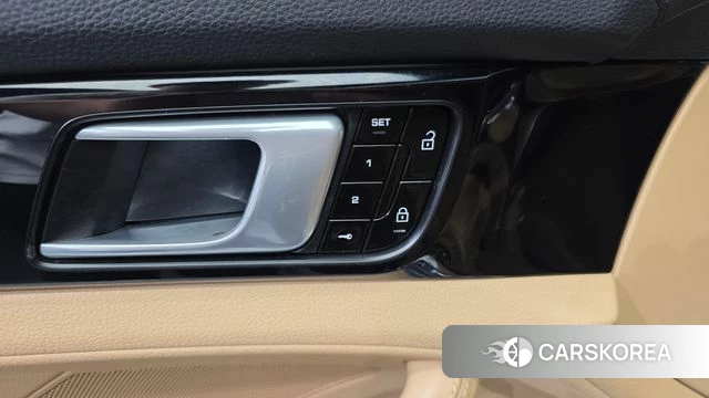 Porsche Panamera (971) 2020 Белый из Кореи, фото 4
