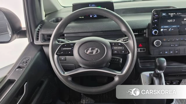 Hyundai Staria 2023 Белый из Кореи, фото 4
