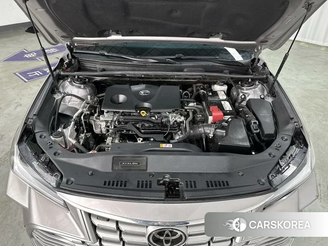 Toyota Avalon 2025 Серебристо-серый из Китая, фото 4