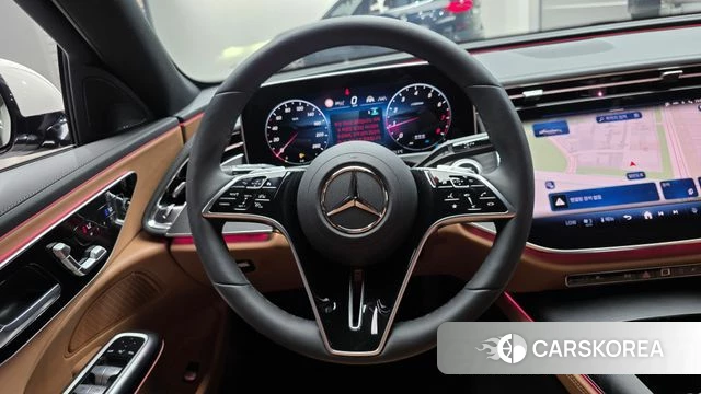 Mercedes-Benz E-Class W214 2026 Белый из Кореи, фото 4