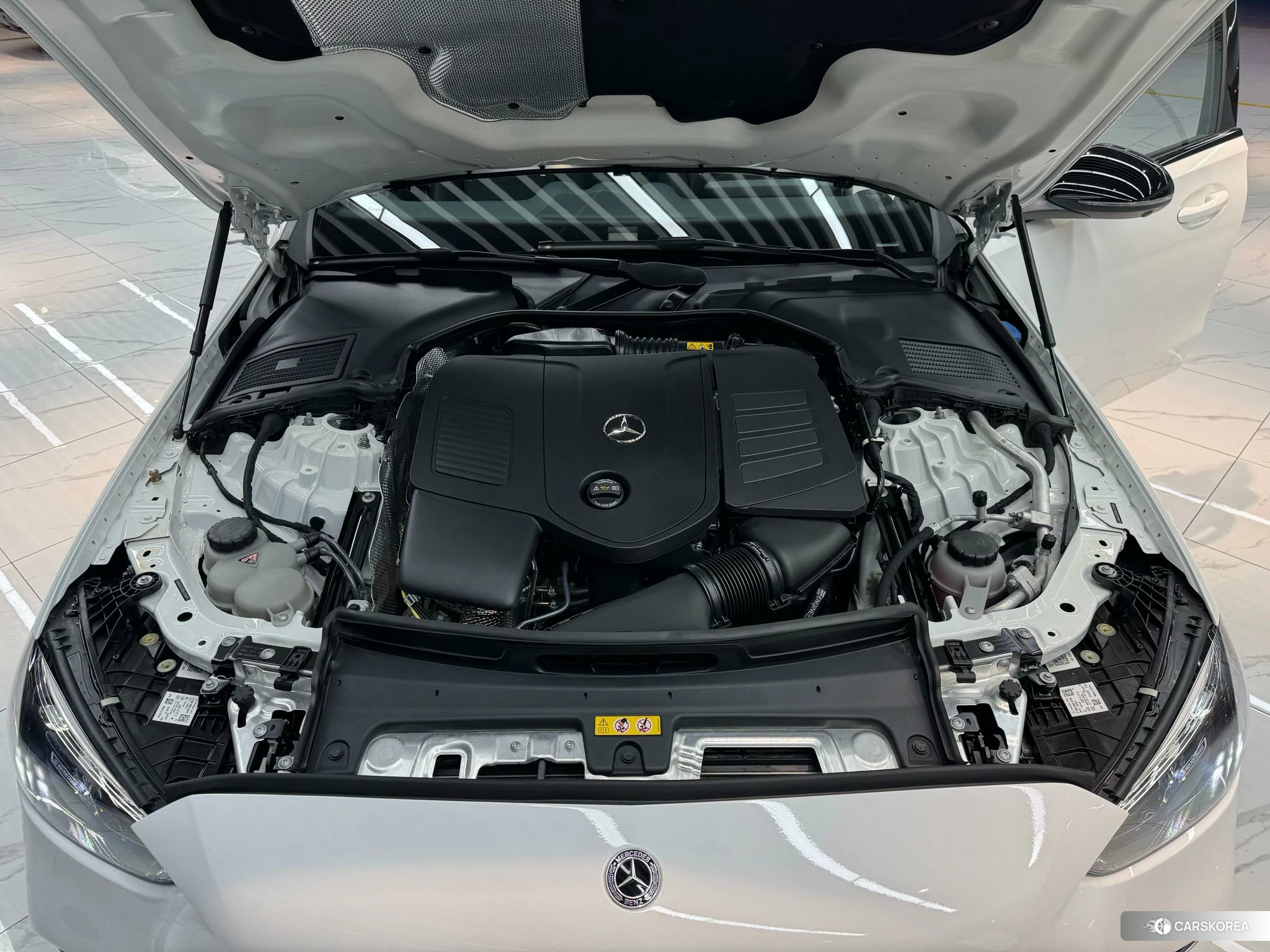 Mercedes-Benz C-class 2024 Белый из Китая, фото 4