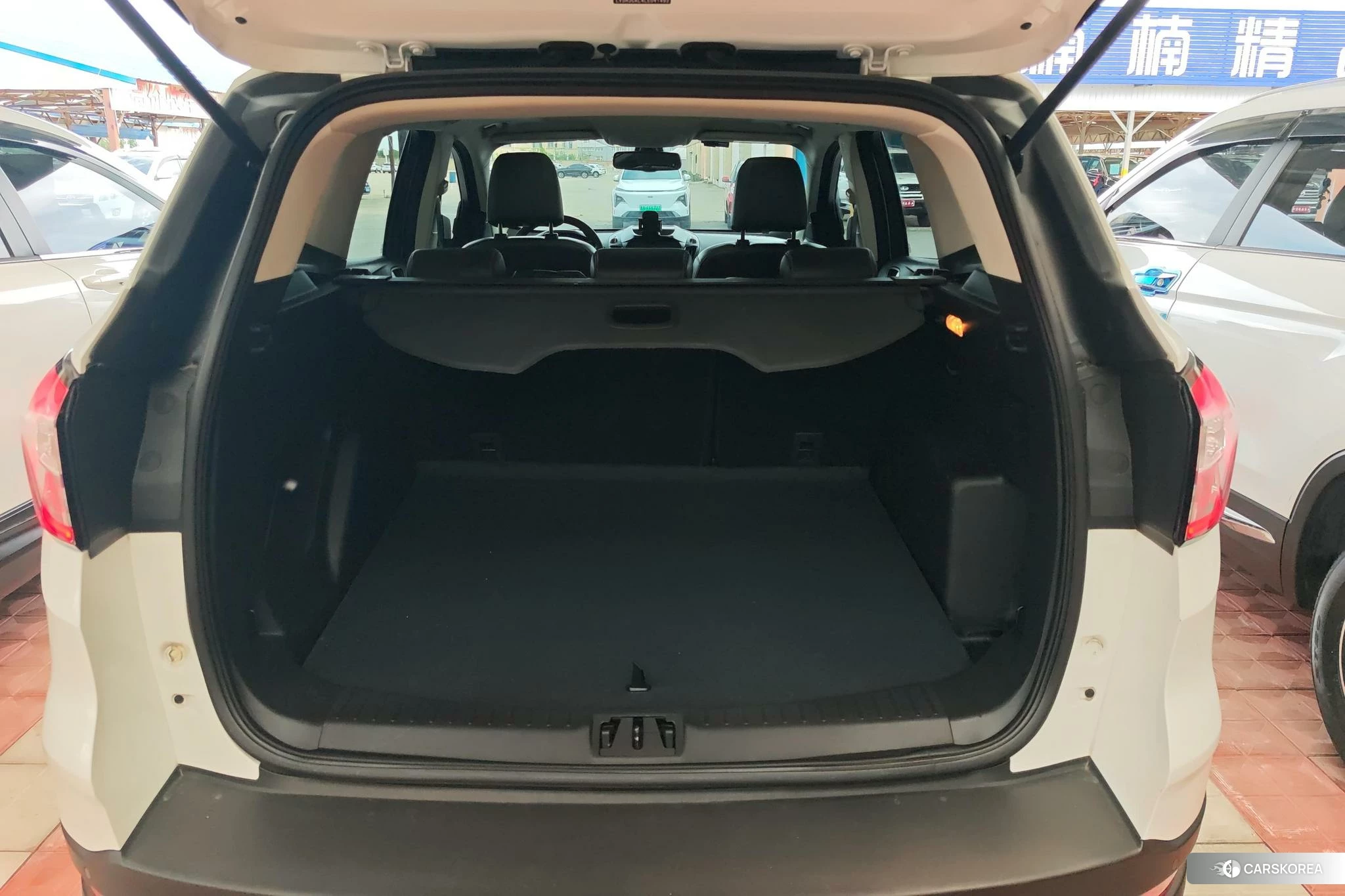 Ford Kuga 2019 Белый из Китая, фото 4