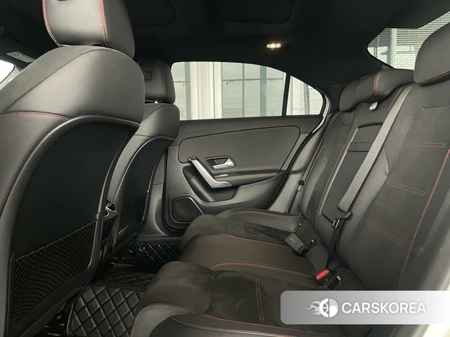 Mercedes-Benz A-Class 2025 Белый из Китая, фото 4