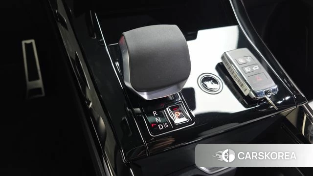 Land Rover Range Rover Sport 3rd Generation 2026 Жемчужный цвет из Кореи, фото 4