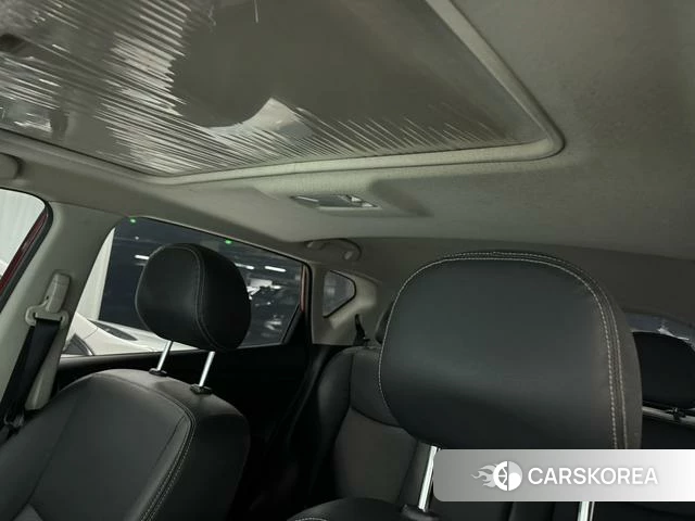Nissan Tiida 2023 Красный из Китая, фото 4