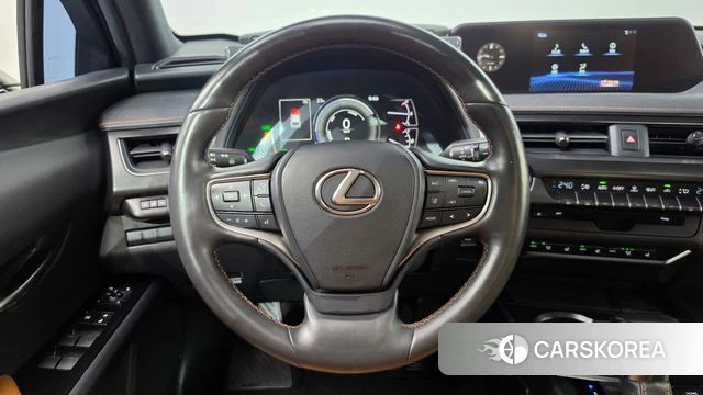 Lexus UX250h 2021 Серый из Кореи, фото 4
