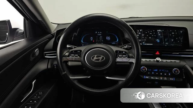 Hyundai The New Avante (CN7) 2023 Белый из Кореи, фото 4