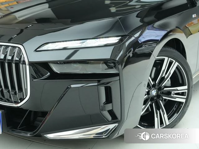 BMW 7 series 2025 Черный из Китая, фото 4
