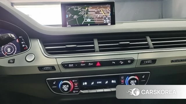 Audi Q7 (4M) 2019 Белый из Кореи, фото 4