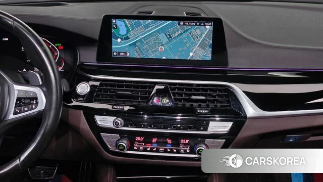 BMW 5 Series (G30) 2020 Белый из Кореи, фото 4