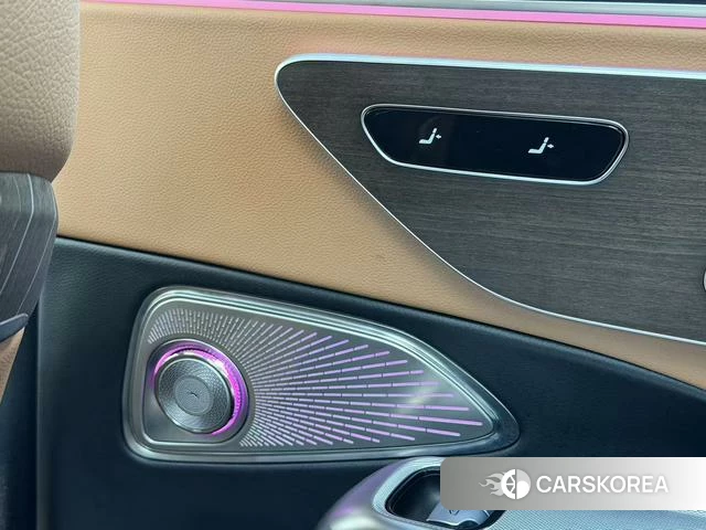 Mercedes-Benz E-Class 2025 Черный из Китая, фото 4