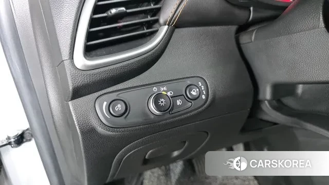 Chevrolet (GM Daewoo) The New Trax 2019 Серебряный из Кореи, фото 4