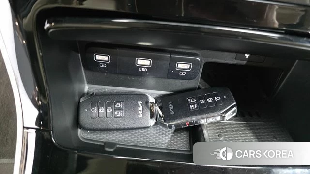 Kia Carnival 4th generation 2023 Черный из Кореи, фото 4