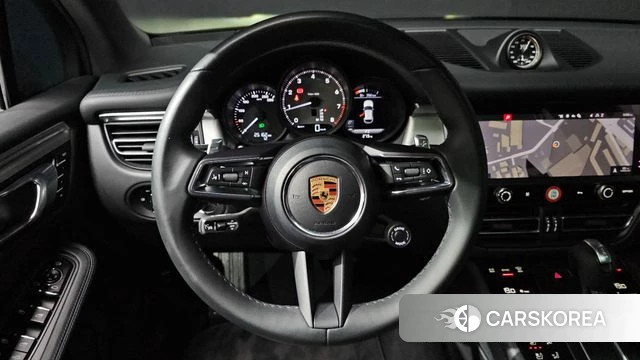 Porsche Macan 2022 Серебристо-серый из Кореи, фото 4