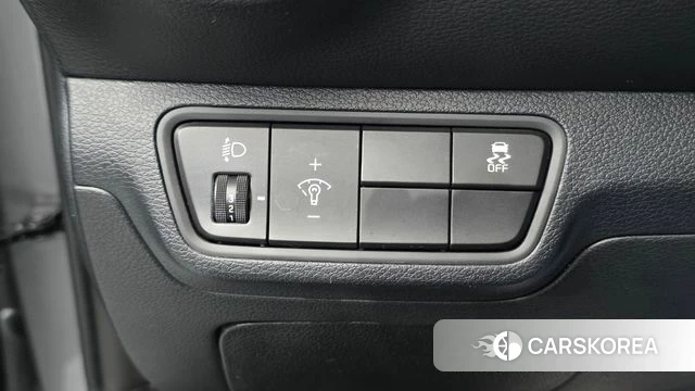 Kia The New K3 2nd generation 2024 Серебристо-серый из Кореи, фото 4