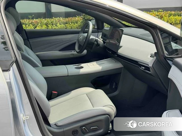 Nissan N7 2025 Серебристо-серый из Китая, фото 4