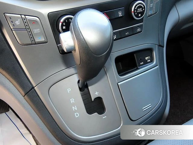 Hyundai The New Grand Starex 2021 Желтый из Кореи, фото 4