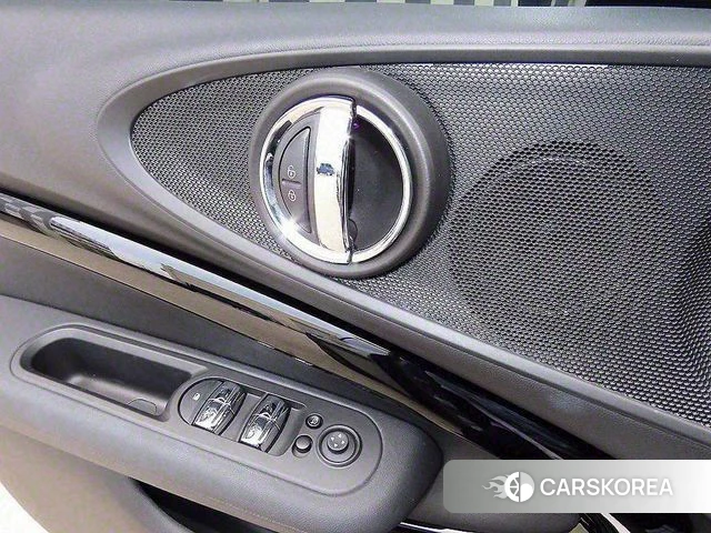 Mini Cooper Clubman 2022 Серебристо-серый из Кореи, фото 4