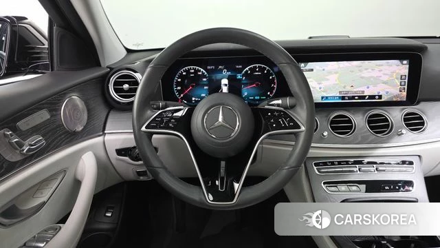 Mercedes-Benz E-Class W213 2023 Черный из Кореи, фото 4