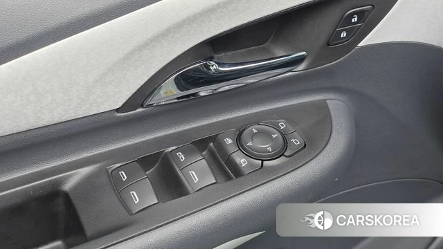 Chevrolet (GM Daewoo) Bolt EV 2018 Белый из Кореи, фото 4