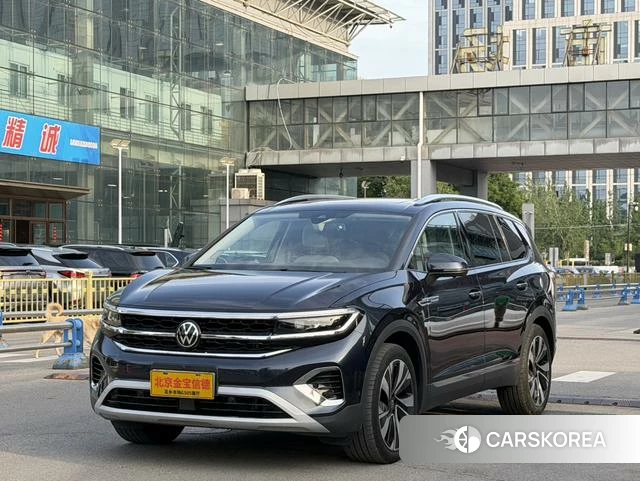 Volkswagen Talagon 2023 Темно-серый из Китая, фото 4