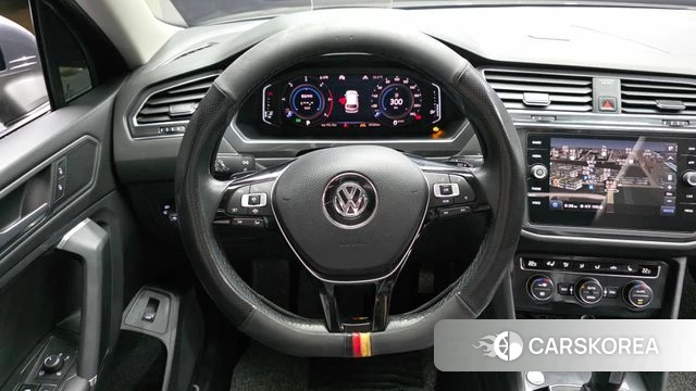 Volkswagen Tiguan Allspace 2020 Серый из Кореи, фото 4