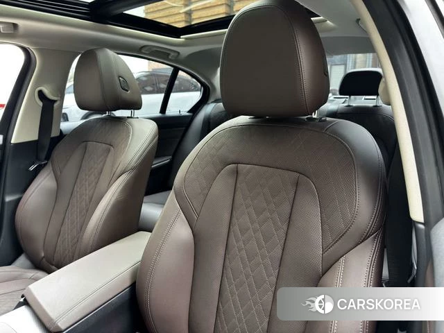 BMW 3 series 2023 Черный из Китая, фото 4